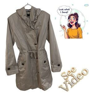 BIANCA NYGARD Vintage Lined Light SilverTones  Trench Shoulder Pads